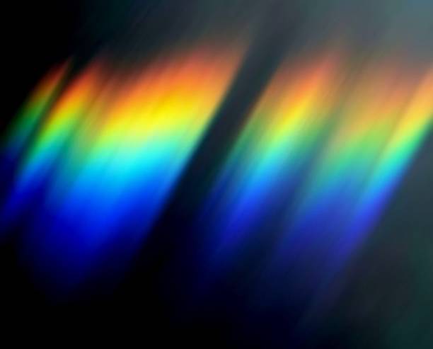 arco iris abstracto sobre fondo negro. diseño web. fondo de escritorio. destello de lente. sunbeam - reflejo efecto de luz fotos fotografías e imágenes de stock