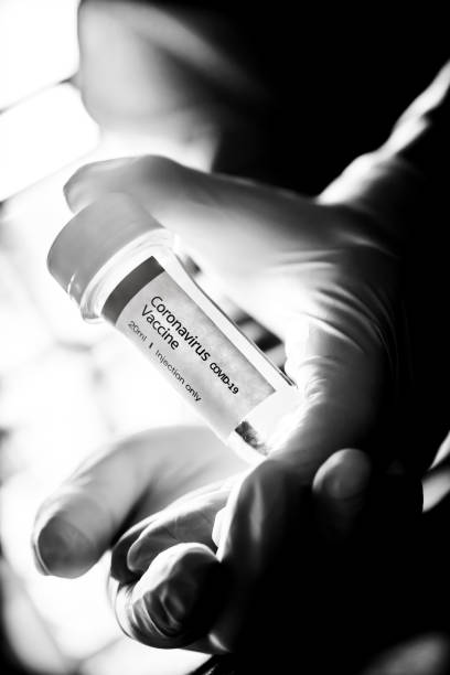 istock Covid-19 Coronavirus Vaccine Breakthrough 1222456123
