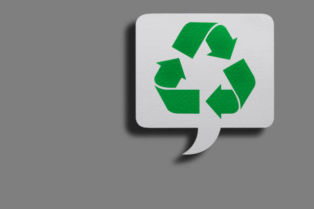 istock Green Recycle Symbol On Chat Bubble. With clipping path 1222461280
