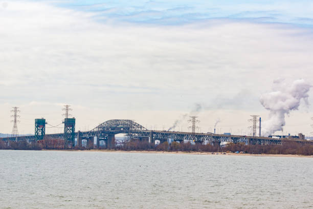 istock Skyway Bridge from Burlington, Ontario 1222463425