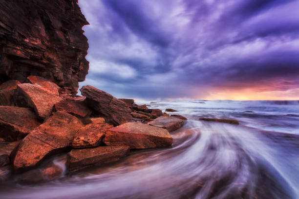 istock Sea Newport cliffs leadlines rise 1222490302