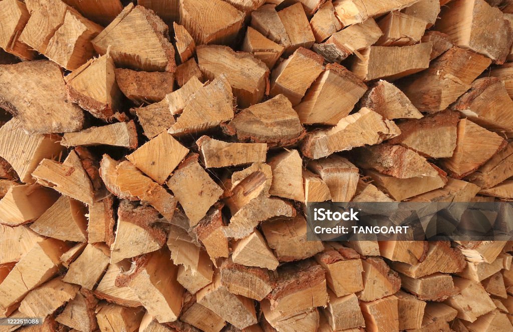 Lemne de foc tăiate și tăiate. - Fotografie de stoc Buştean fără redevențe Lemne de foc tăiate și tăiate. - Fotografie de stoc Buştean fără redevențe