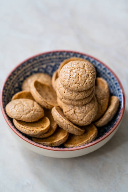 istock Chewy Soft Italian Amaretti Cookie Biscuits in Ceramic Bowl. 1222543225
