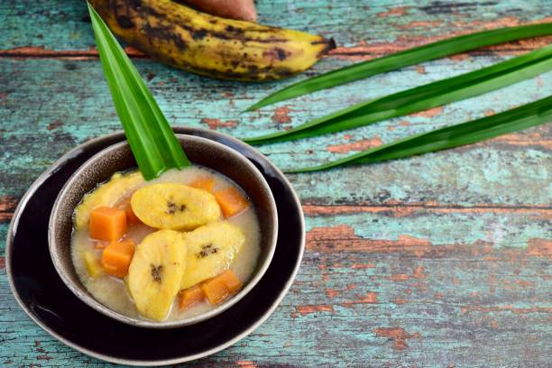 Moqueca de Banana Vegana Tropical - receita deliciosa profissional - passo 2