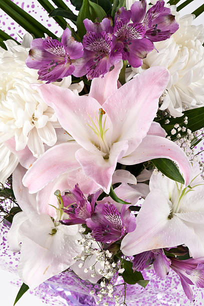 istock bouquet of lilies and chrysanthemums 122258077