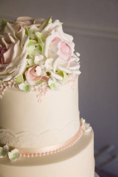 istock Closeup of a cake with sugar flowers 1222604352