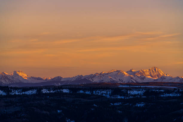 istock Maroon Bells Capitol Peak Elk Mountain Range Sunset Landscape 1222631652