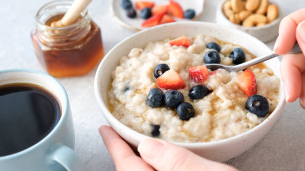 istock Oatmeal porridge with berries 1222635935
