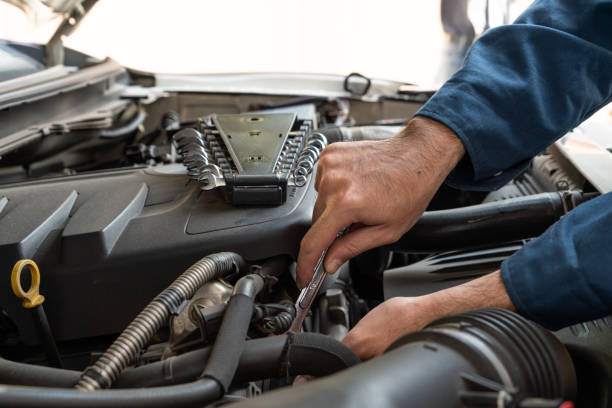 istock Professional mechanic providing car repair service 1222697240