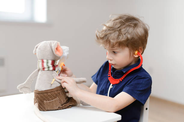 istock Children's doctor game, temperature measurement 1222726632