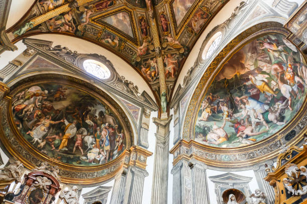 istock Interiors of catholic church (Cattedrale di Parma). 1222752116