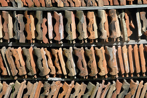 istock old roof tiles 122275484