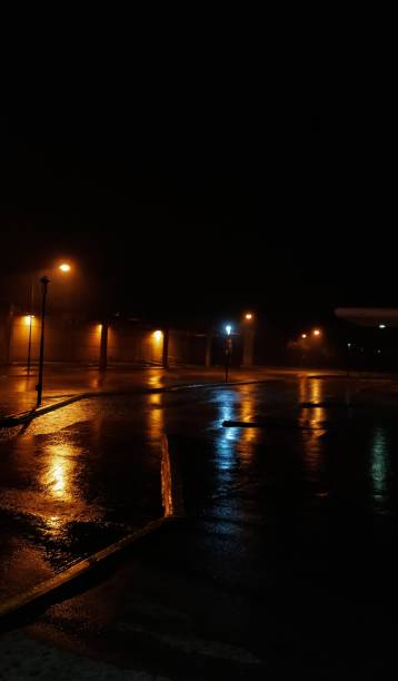 istock City scenes in the rain 1222804723
