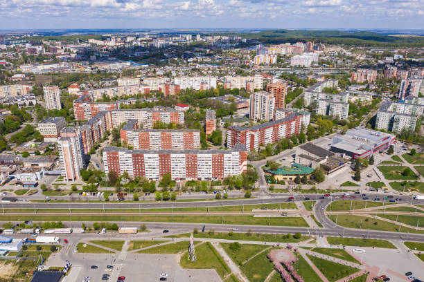 istock Chervonoyi Kalyny Avenue in Lviv 1222808569