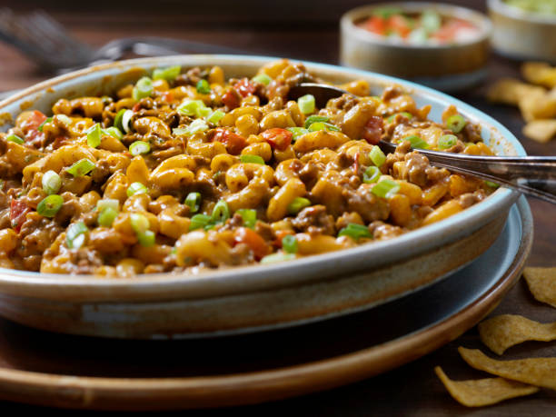 istock Creamy Beef Taco Macaroni and Cheese 1222839562