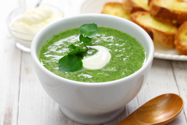 sopa de berros - cress fotografías e imágenes de stock