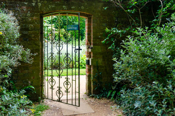 istock English Formal Gardens 1222845731
