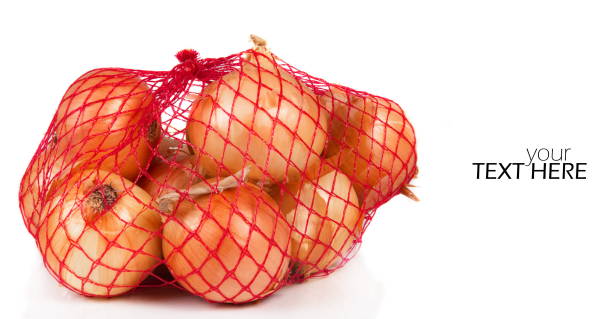 onion in bag with copy space - onion bag netting vegetable imagens e fotografias de stock