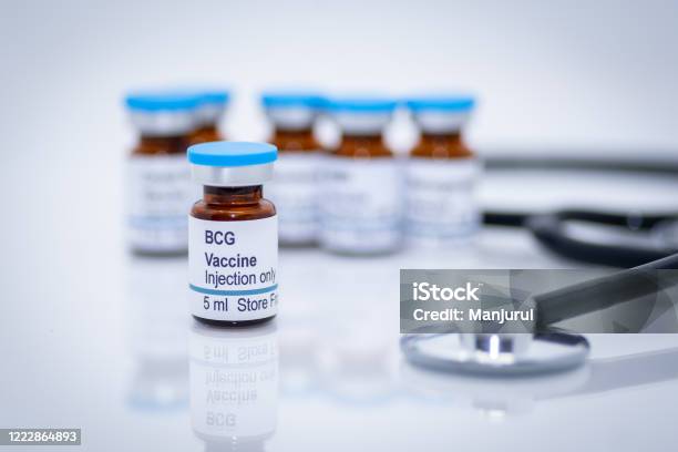 Bcg Tuberculosis Vaccine Vial Stock Photo - Download Image Now - Vaccination, Tuberculosis Bacterium, Injecting
