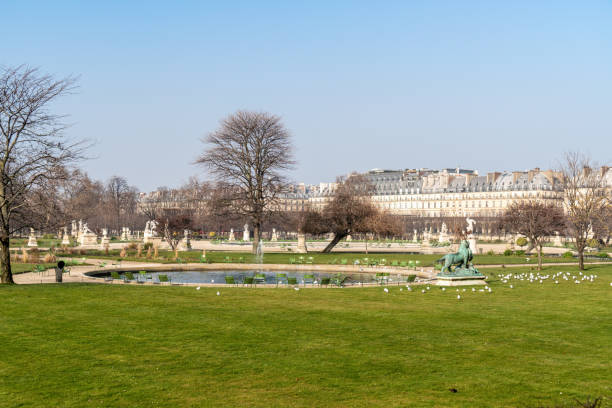 istock Empty Jardin des Tuileries in winter - Paris 1222866237