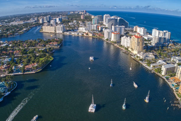 フォートローダーデールはフロリダの主要都市です - fort lauderdale fort florida beach ストックフォトと画像