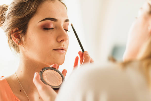 istock Achieving a classy and natural look 1222941368