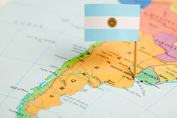 bandera y mapa de argentina - mapa argentina fotografías e imágenes de stock