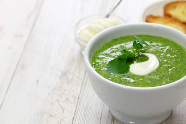 watercress soup homemade watercress soup, british cuisine watercress stock pictures, royalty-free photos & images