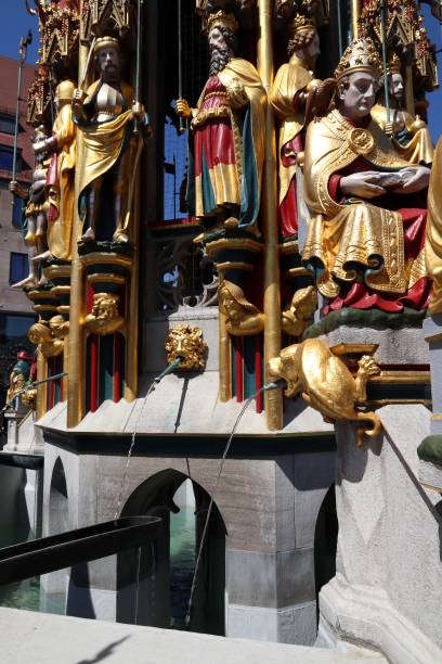 istock Nuremberg - Schoener Brunnen 1222972106