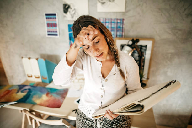 istock I love to sketch 1222977570