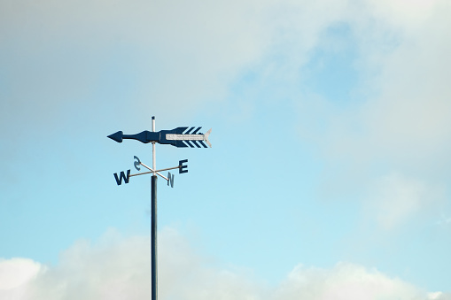 Weather vane with arrow for measuring wind direction