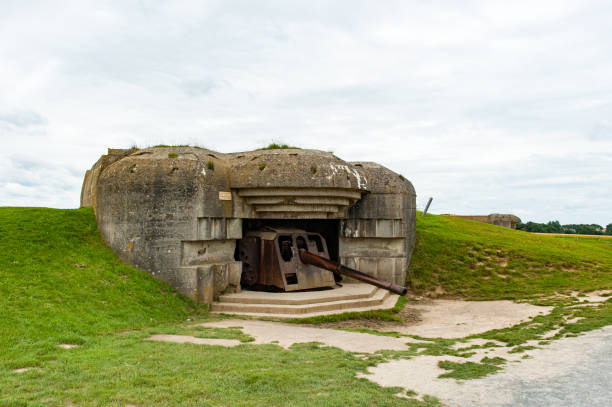 deutsche artillerie in longues-sur-mer - iwo jima stock-fotos und bilder