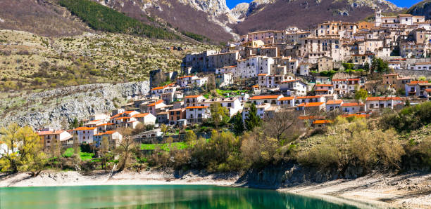 istock Italy. Abruzzo. Beautiful lake Lago di Barrea 1223036532