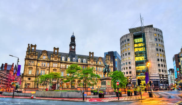 city square in leeds, england - leeds england uk city famous place stock-fotos und bilder