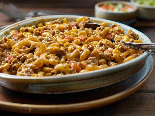 istock Creamy Beef Taco Macaroni and Cheese 1223057099
