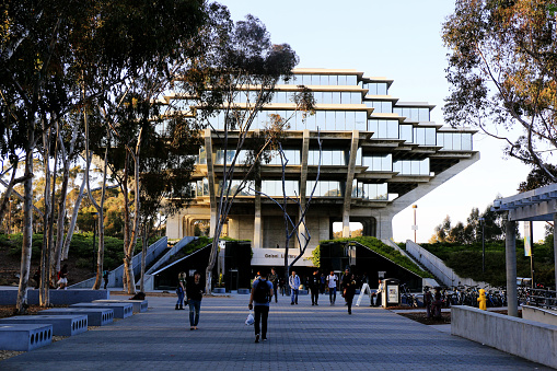 San Diego, California, USA - March 15, 2016: The Geisel Library on Gilman Drive in the campus of the University of California, San Diego (UCSD).

Lots of students were observed.