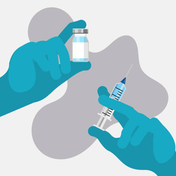ilustrações, clipart, desenhos animados e ícones de close-up mãos em luvas azuis protetoras contém uma seringa com uma vacina do vírus corona. - injeção insulina luva