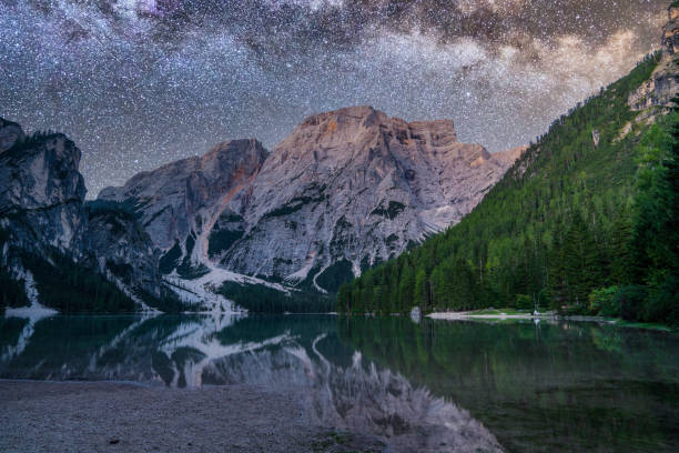 istock Starry night over Lake Braies 1223178852