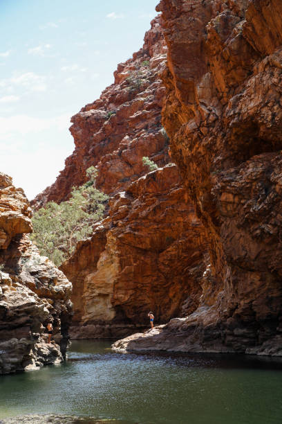 ellery creek big hole - angio photos et images de collection