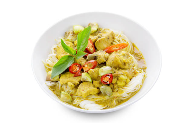 istock Green curry chicken with rice noodles 1223191988