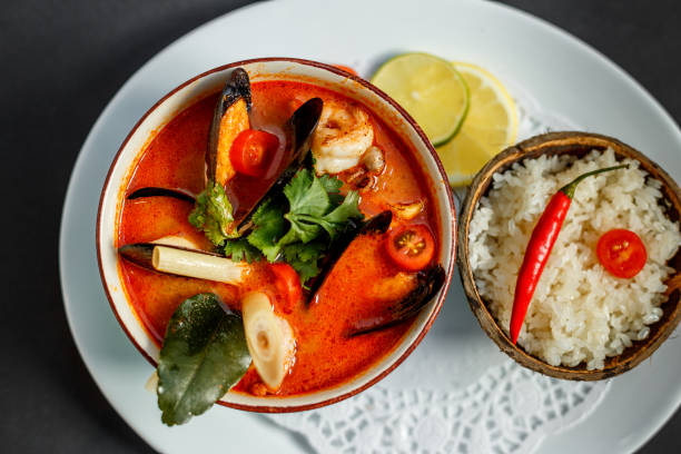 istock Thai spicy tom yam soup with seafood 1223200157
