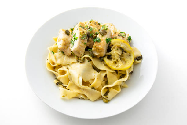 istock Lemon Chicken Piccata with Linguine 1223205564