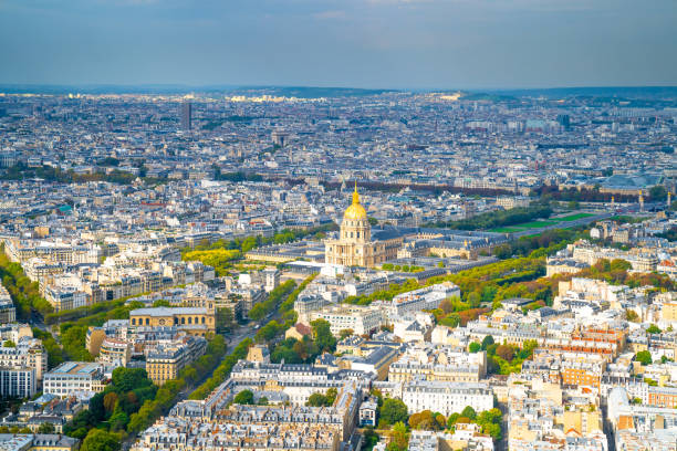 istock Paris cityscape with Invalids Palace 1223242149