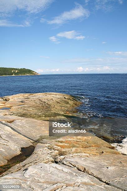 해안 근처 Tadoussac 0명에 대한 스톡 사진 및 기타 이미지 - 0명, 강, 경관