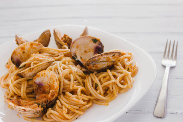 istock spaghetti with clams and tomato sauce, Spaghetti Vongole 1223311084
