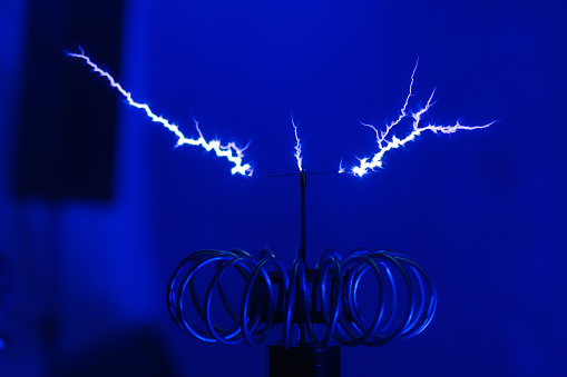 lightning discharges static electricity show.