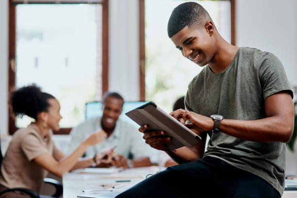 istock Tap into a world of business info 1223403131
