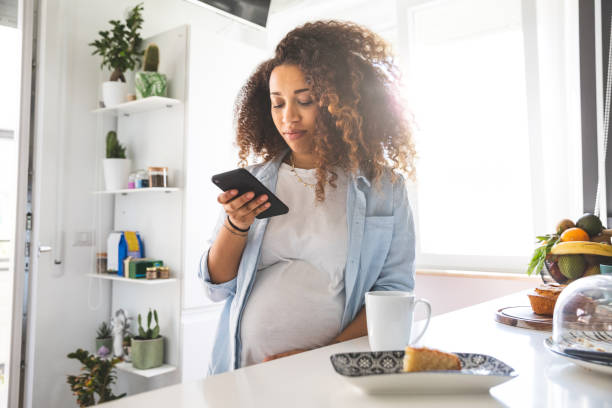 istock Pregnant woman working from home 1223458228