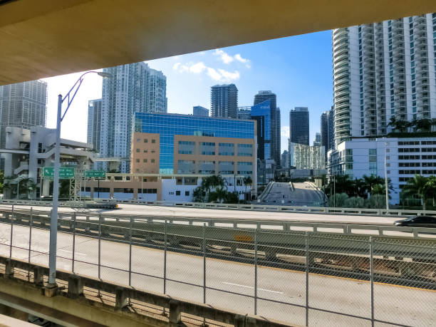 downtown miami cityscape view with condos and office buildings. - editorial tall luxury contemporary imagens e fotografias de stock