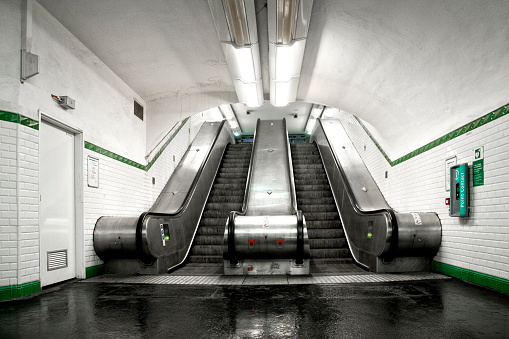 Parisian subway is empty during pandemic Covid 19 in Europe. There are no people because people must stay at home and be confine. Schools, restaurants, stores, museums... are closed. Paris, in France. May 5th, 2020